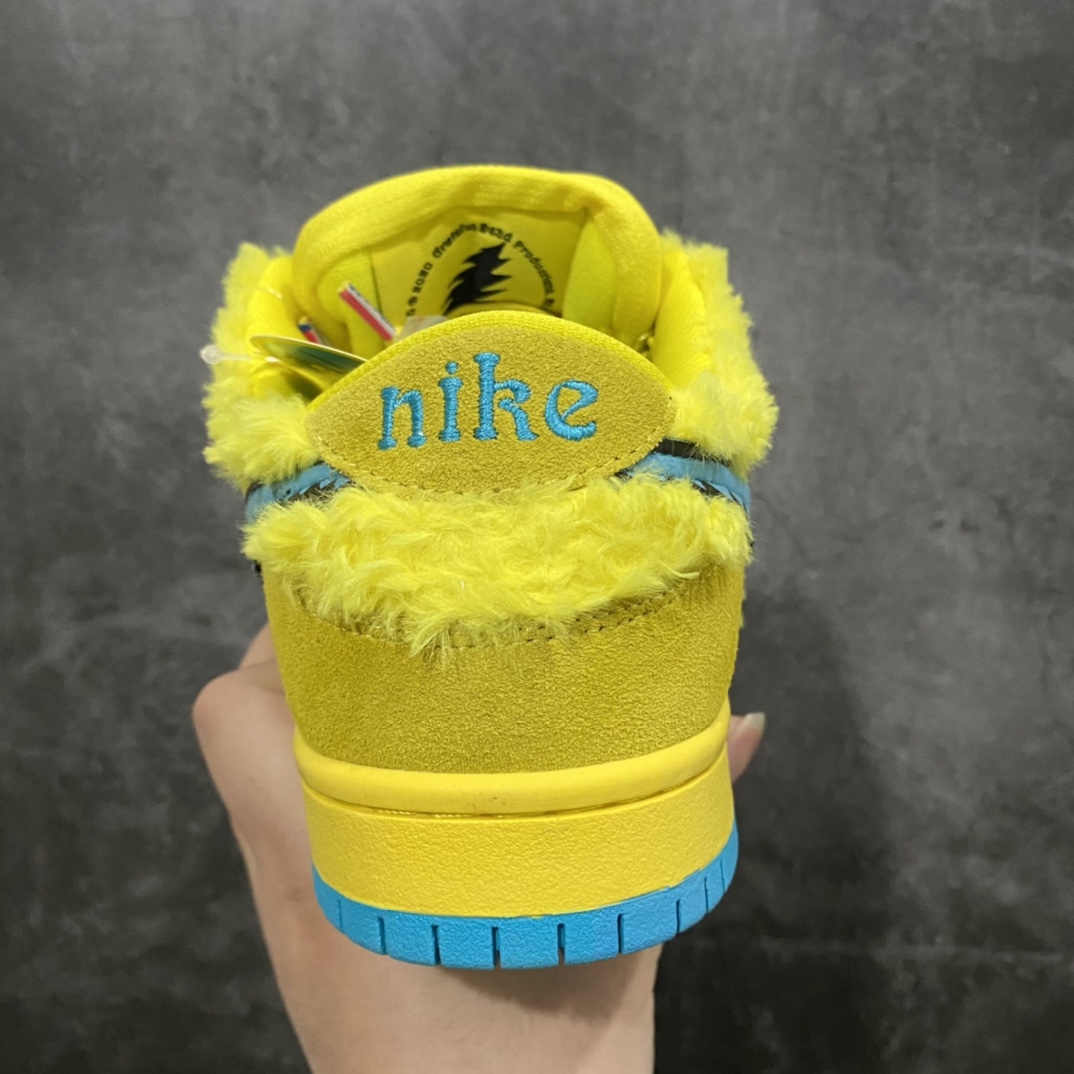 图片[4]-Top纯原版 Grateful Dead x NK SB Dunk Low Pro 跳舞小熊黄蓝 CJ5378-700 市售最强 零售首选 独家原厂航空铝磨具打磨大底 鞋头坡度极致还原 原盒原配 圈内天花板工艺 原厂冲刀 超高清洁度 全鞋零毛边皮料切割 全套原楦原模倾力打造完美版型 采用原厂百宏鞋带以及原厂百宏织唛舌标 内标可供原厂几率过验 原厂中底布黄色点胶 原厂中底布拉帮走线遵循公司‼️ 尺码：36 36.5 37.5 38 38.5 39 40 40.5 41 42 42.5 43 44 45 46 47.5-选品中心