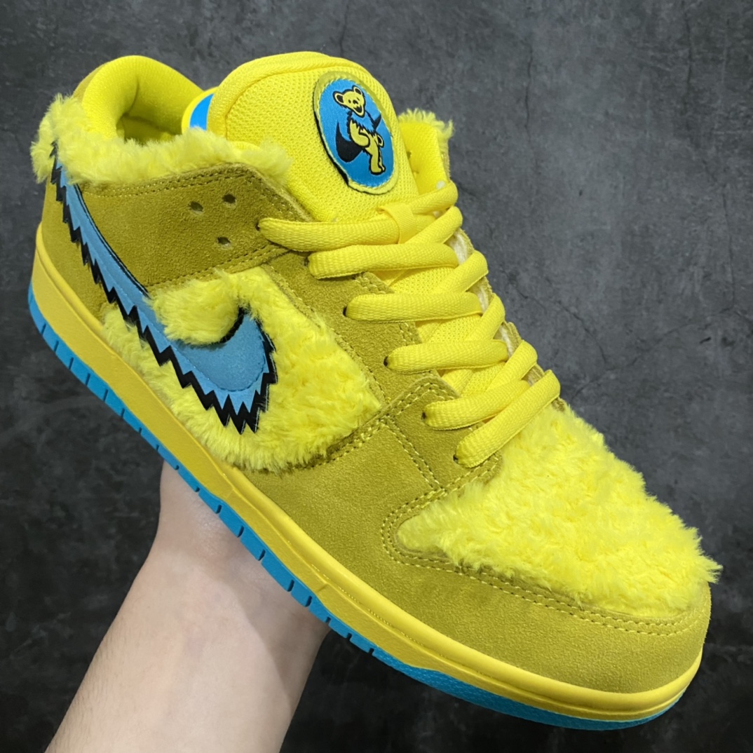 图片[3]-Top纯原版 Grateful Dead x NK SB Dunk Low Pro 跳舞小熊黄蓝 CJ5378-700 市售最强 零售首选 独家原厂航空铝磨具打磨大底 鞋头坡度极致还原 原盒原配 圈内天花板工艺 原厂冲刀 超高清洁度 全鞋零毛边皮料切割 全套原楦原模倾力打造完美版型 采用原厂百宏鞋带以及原厂百宏织唛舌标 内标可供原厂几率过验 原厂中底布黄色点胶 原厂中底布拉帮走线遵循公司‼️ 尺码：36 36.5 37.5 38 38.5 39 40 40.5 41 42 42.5 43 44 45 46 47.5-选品中心