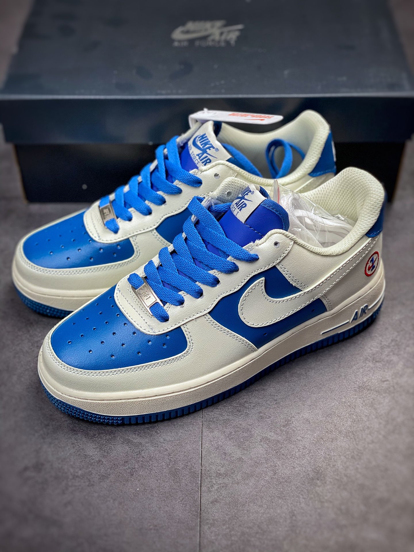 210 Nike Air Force 1 Low 07 40周年米白蓝 DD8959-703