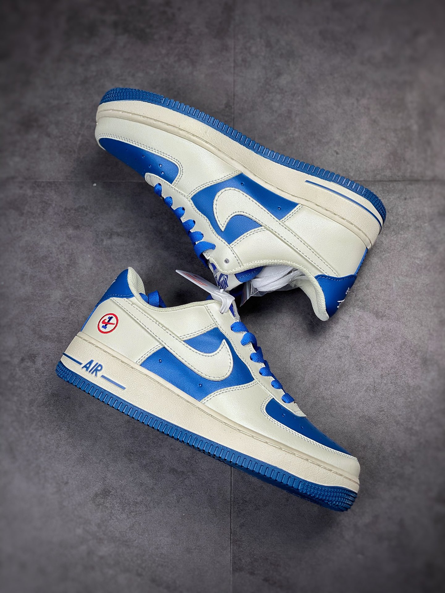 210 Nike Air Force 1 Low 07 40周年米白蓝 DD8959-703