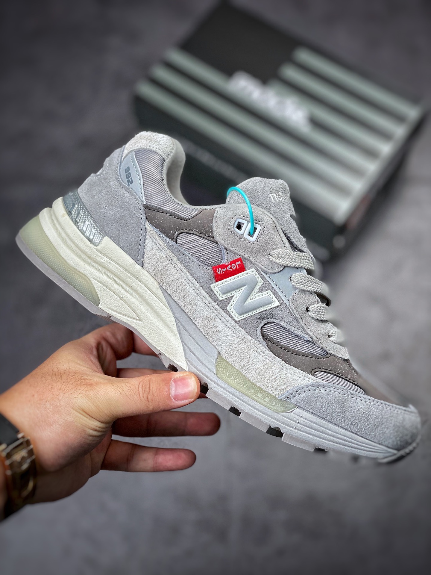 Levi's x New Balance M992 series W992LV