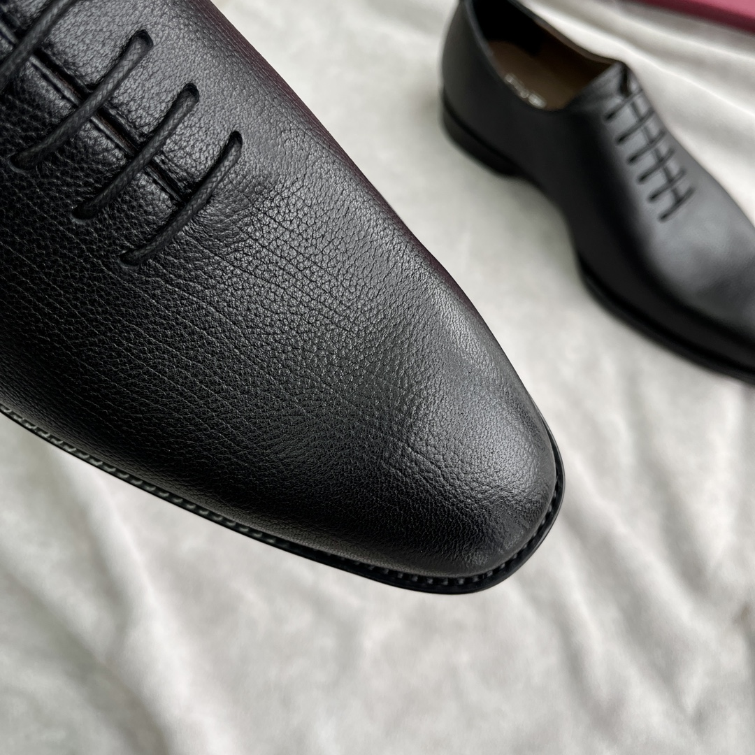 Ferragamo Haute Couture Classic Luxury Leather Shoe Ref 9