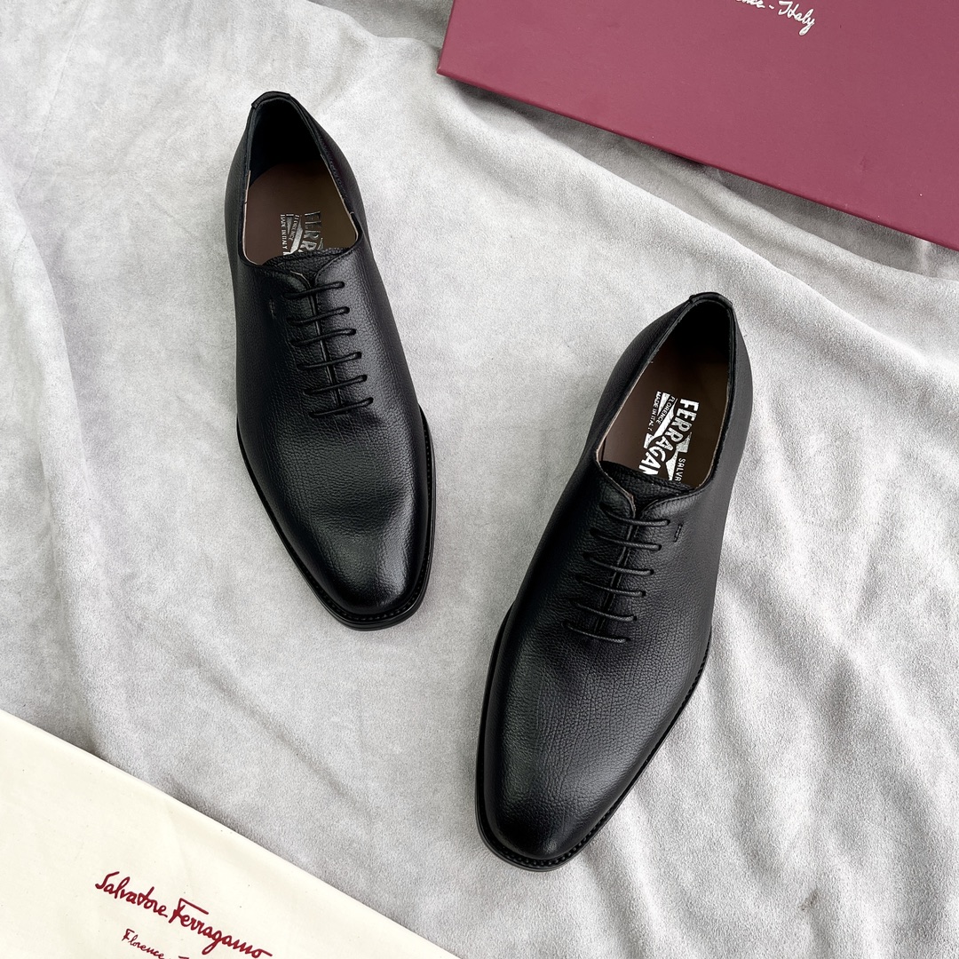 Ferragamo Haute Couture Classic Luxury Leather Shoe Ref 2