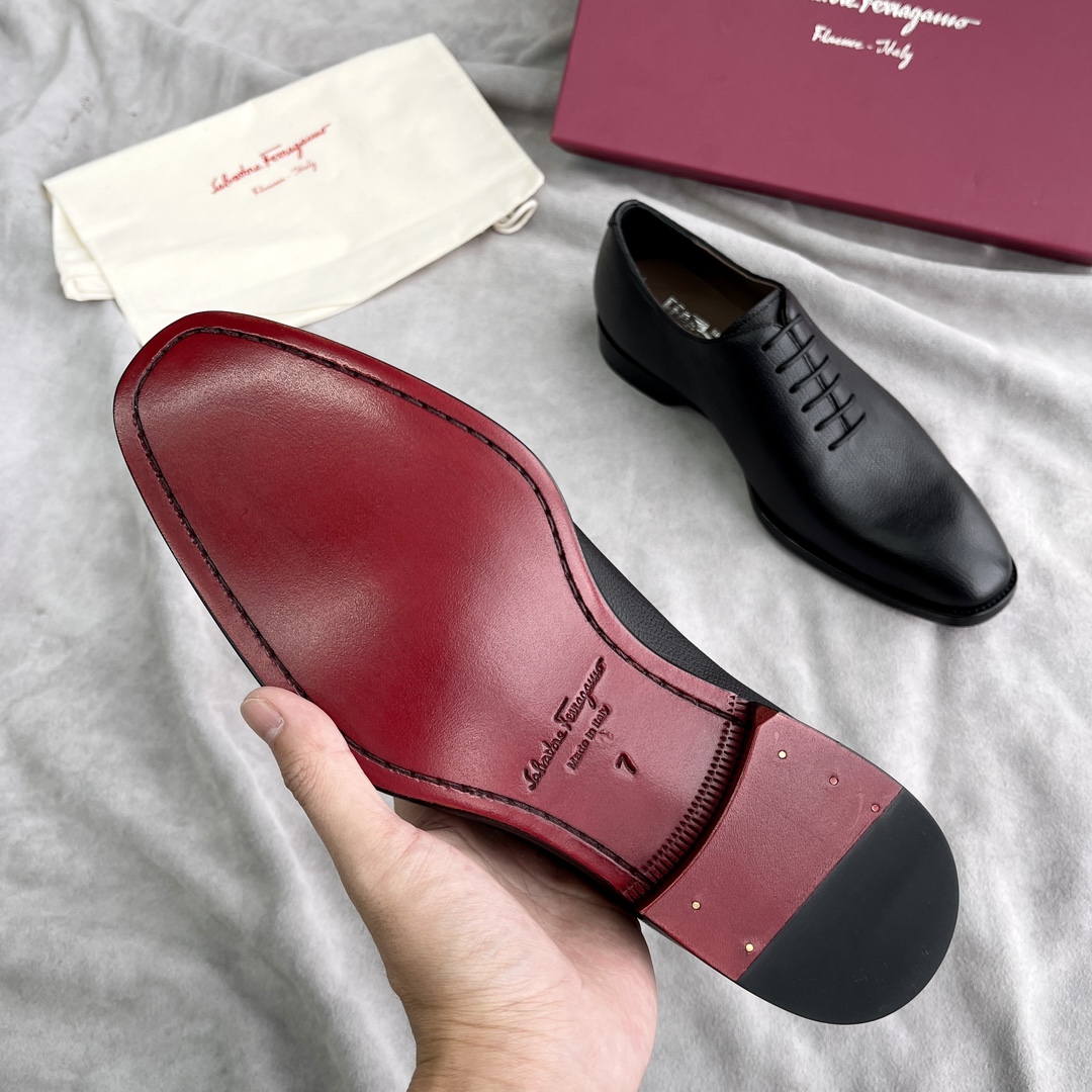 Ferragamo Haute Couture Classic Luxury Leather Shoe Ref 7