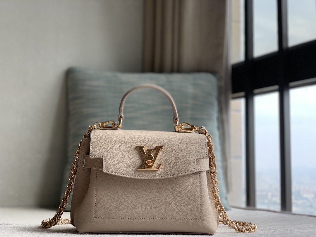 루이비통(CD) M21052 가방 Louis Vuitton Bag