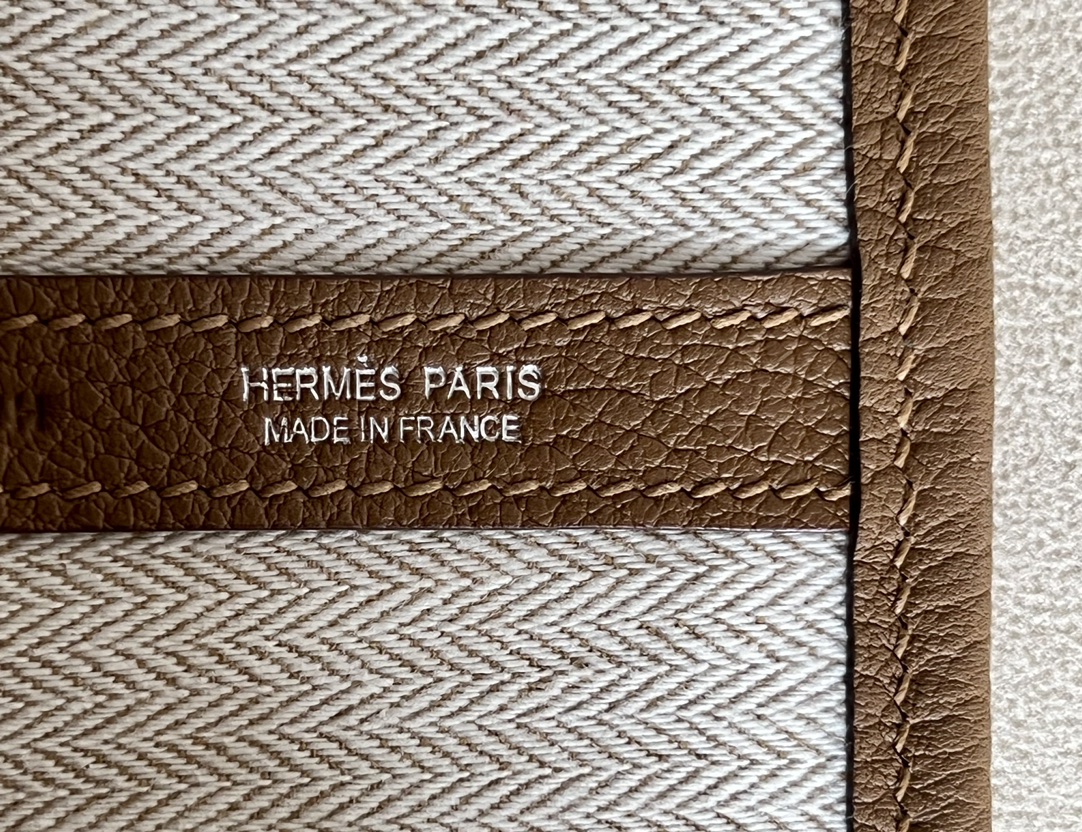 Hermès Garden Party 36 Tote Bag in Negonda Leather - Taupe 5 i1667376108 7573 4