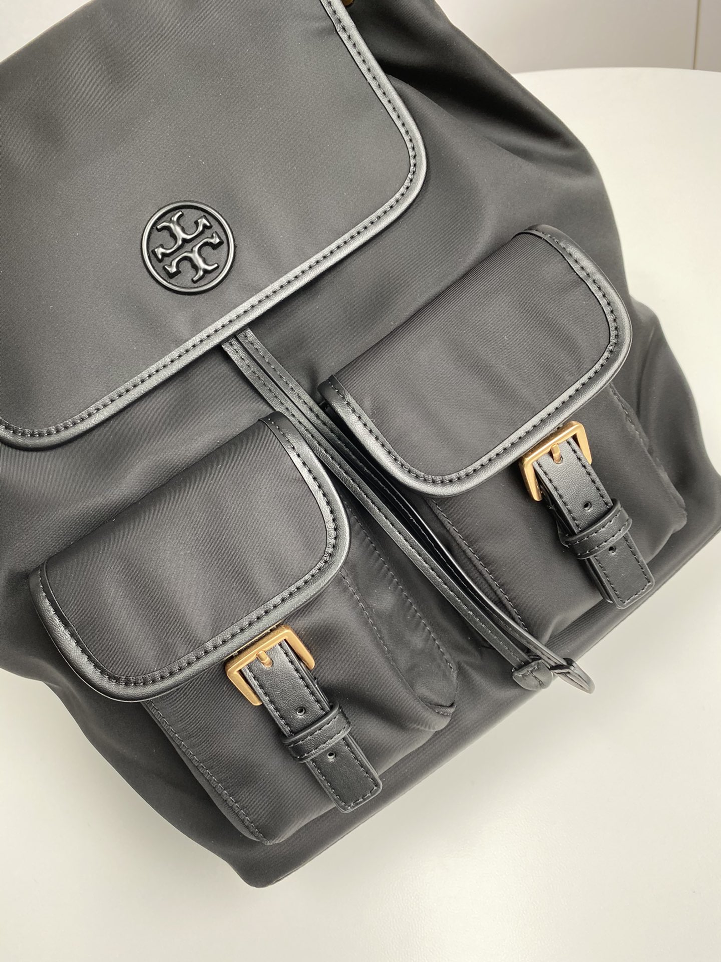 Tory Burch 340 大厂品质 汤丽柏琦 PIPER FLAP 多口袋双T LOGO双肩背包 74649