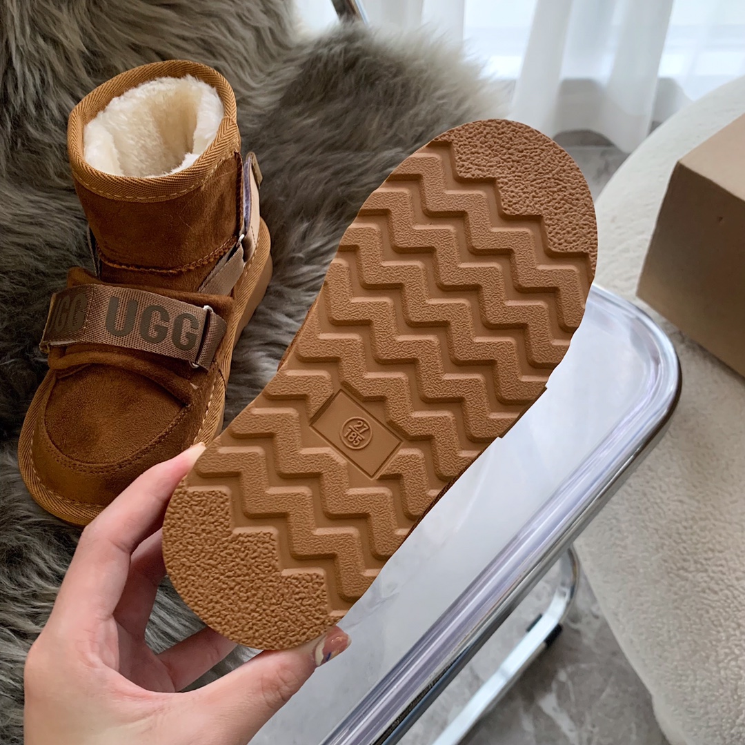 图片[8]-油GG束带雪地靴来啦！明星同款！ 油GG的雪地靴真的是业内数一数二的！保暖又时尚！ 这次的束带设计和以往款式不相同，更加个性灵动，搭配运动裤牛仔裤都很nice！真的想不到雪地靴都可以这么时尚！-选品中心