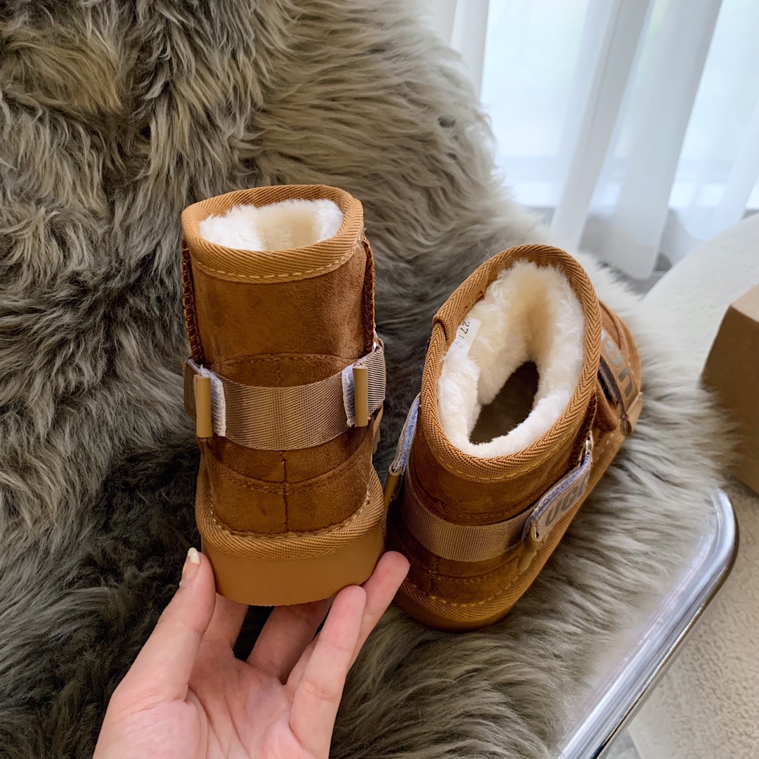 图片[6]-油GG束带雪地靴来啦！明星同款！ 油GG的雪地靴真的是业内数一数二的！保暖又时尚！ 这次的束带设计和以往款式不相同，更加个性灵动，搭配运动裤牛仔裤都很nice！真的想不到雪地靴都可以这么时尚！-选品中心