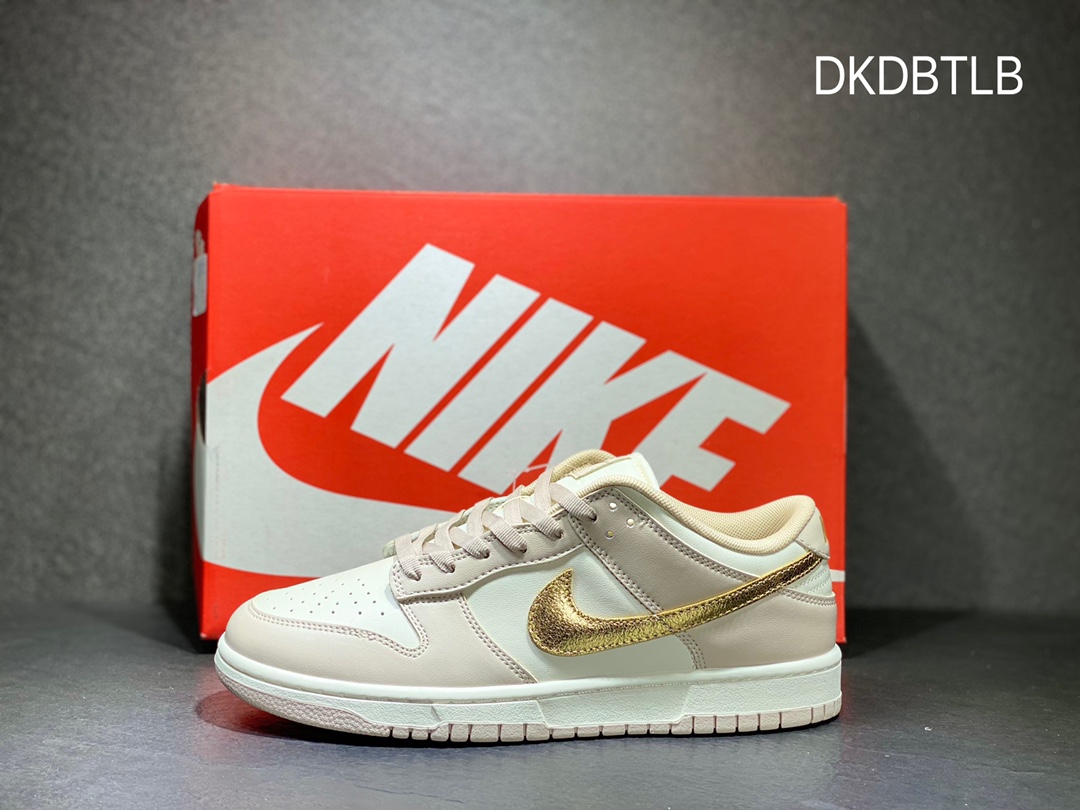220 Nike SB dunk Low 低帮休闲运动滑板板鞋  DX5930-001