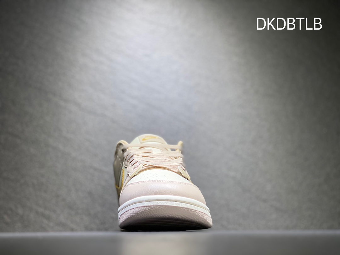 220 Nike SB dunk Low 低帮休闲运动滑板板鞋  DX5930-001