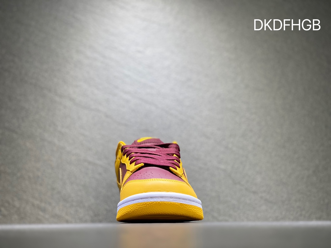 260 Nike SB dunk Low 低帮休闲运动滑板板鞋 DD1391-702