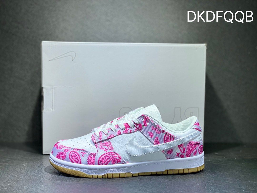 260 Nike SB dunk Low 低帮休闲运动滑板板鞋  CT5053-061
