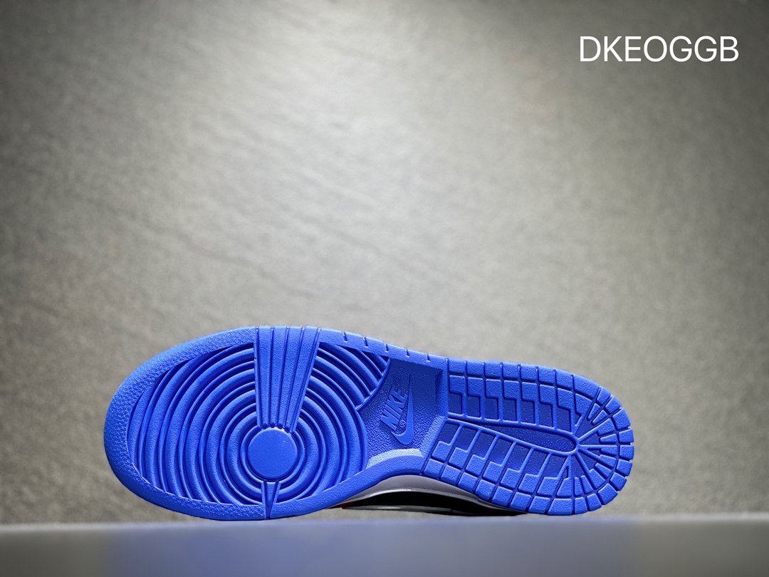 300 Nike SB dunk Low 低帮休闲运动滑板板鞋 DR6190-100