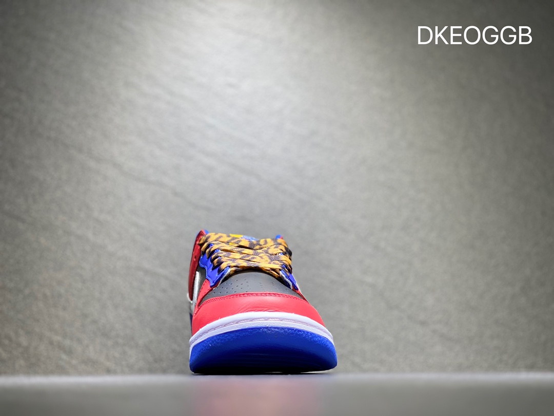 300 Nike SB dunk Low 低帮休闲运动滑板板鞋 DR6190-100