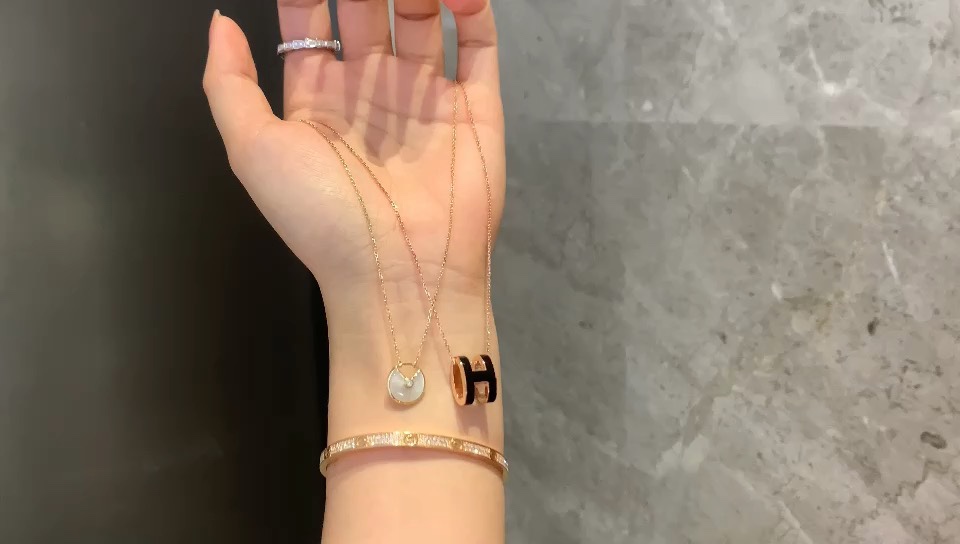 Van Cleef & Arpels VCA梵克雅宝 金版H项链