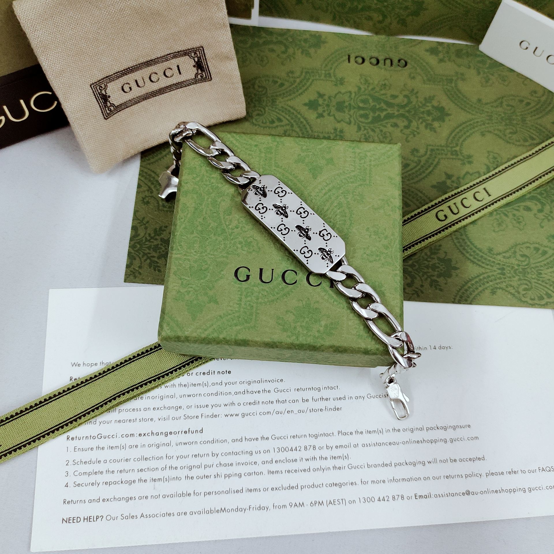 Gucci蜜蜂和GG图案标志 俩大经典刻花元素这款手链个性设计细节 7