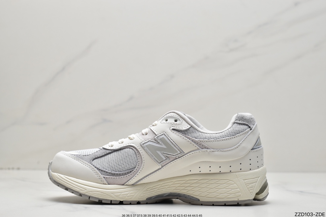 250 New Balance M2002 复古休闲跑步鞋 M2002RWP