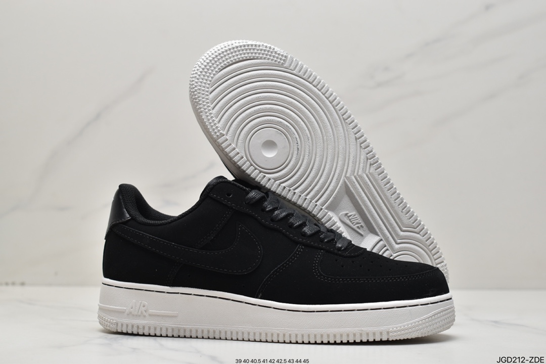 180 Nike Air Force 1 Low 黑磨砂 DQ8571-001