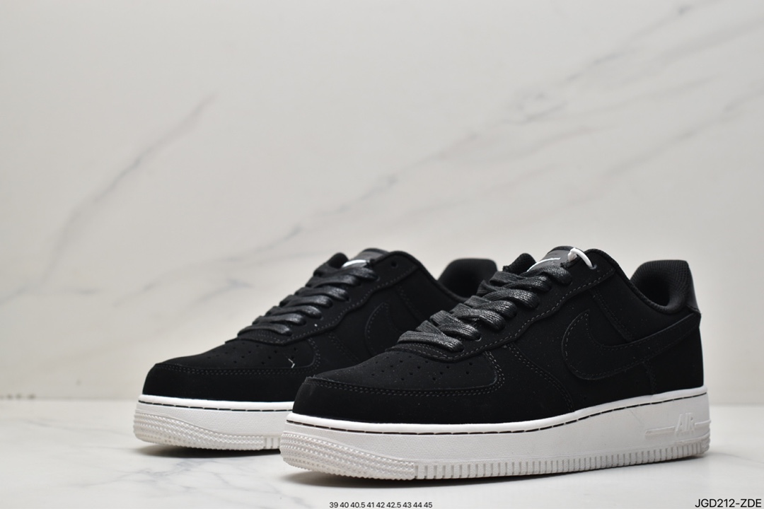 180 Nike Air Force 1 Low 黑磨砂 DQ8571-001