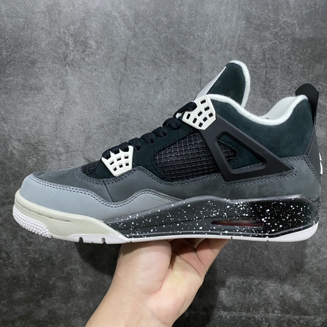 图片[2]-莞产纯原Air Jordan AJ4 Retro Oreo 恐惧奥利奥 626969-030 耗时多月高价购入原鞋 新工艺新机器开发 唯一正确原厂皮料（区别市面磨砂皮） 原楦原纸板 同源开发 完美呈现乔4的版型 内侧正确双色网格 还原细节 正确气垫颜色 正确网格工艺 全鞋原装材料制作 原档案原模具打造 支持全方位与正品对比 尺码：40.5 41 42 42.5 43 44 44.5 45 45.5 46 47.5-选品中心