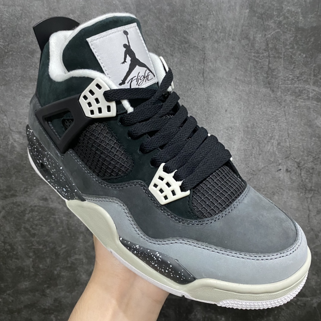 图片[3]-莞产纯原Air Jordan AJ4 Retro Oreo 恐惧奥利奥 626969-030 耗时多月高价购入原鞋 新工艺新机器开发 唯一正确原厂皮料（区别市面磨砂皮） 原楦原纸板 同源开发 完美呈现乔4的版型 内侧正确双色网格 还原细节 正确气垫颜色 正确网格工艺 全鞋原装材料制作 原档案原模具打造 支持全方位与正品对比 尺码：40.5 41 42 42.5 43 44 44.5 45 45.5 46 47.5-选品中心