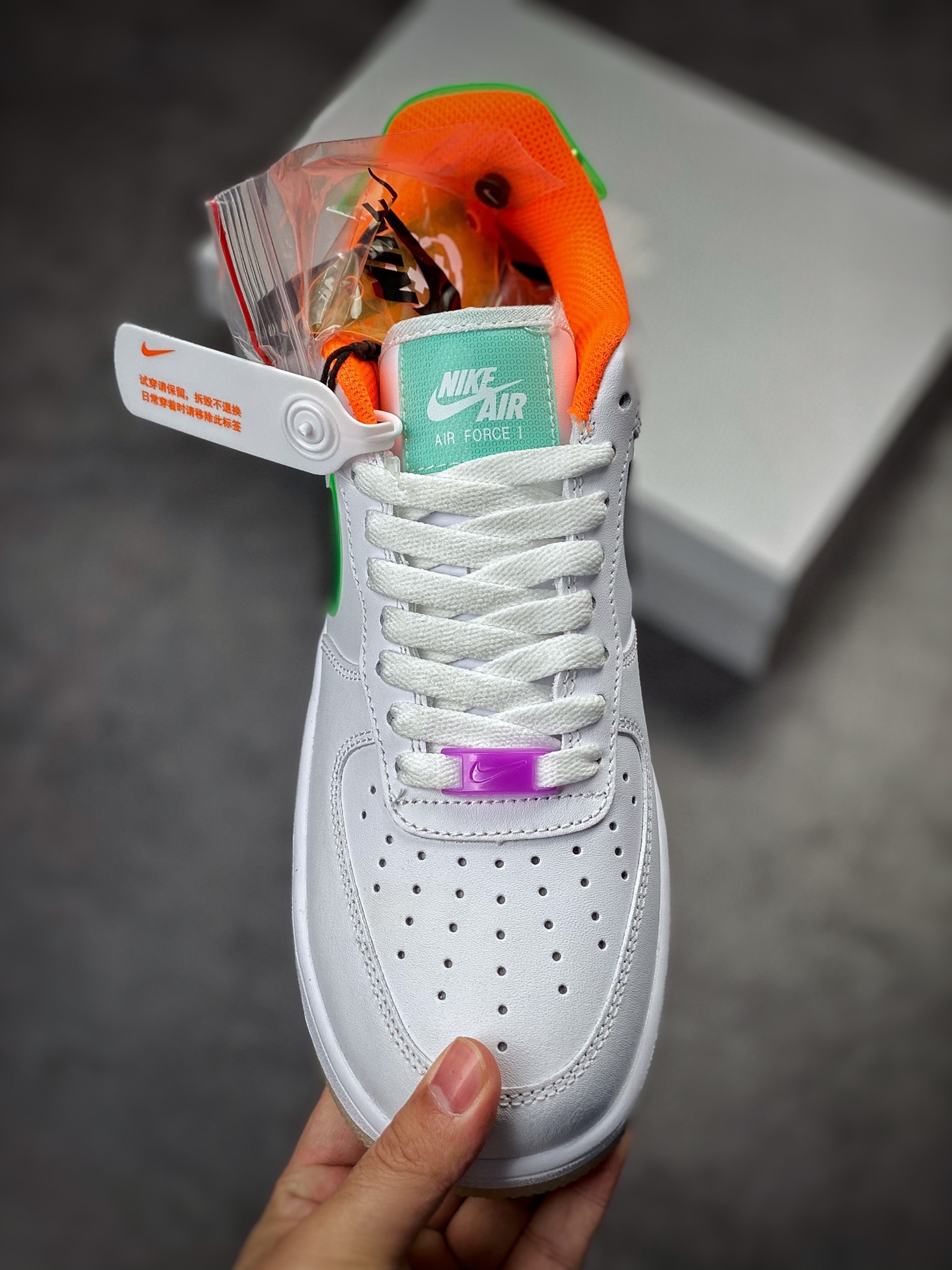 170 Nike Air Force 1 Low 07 白橙黑鸳鸯 DO2333-101