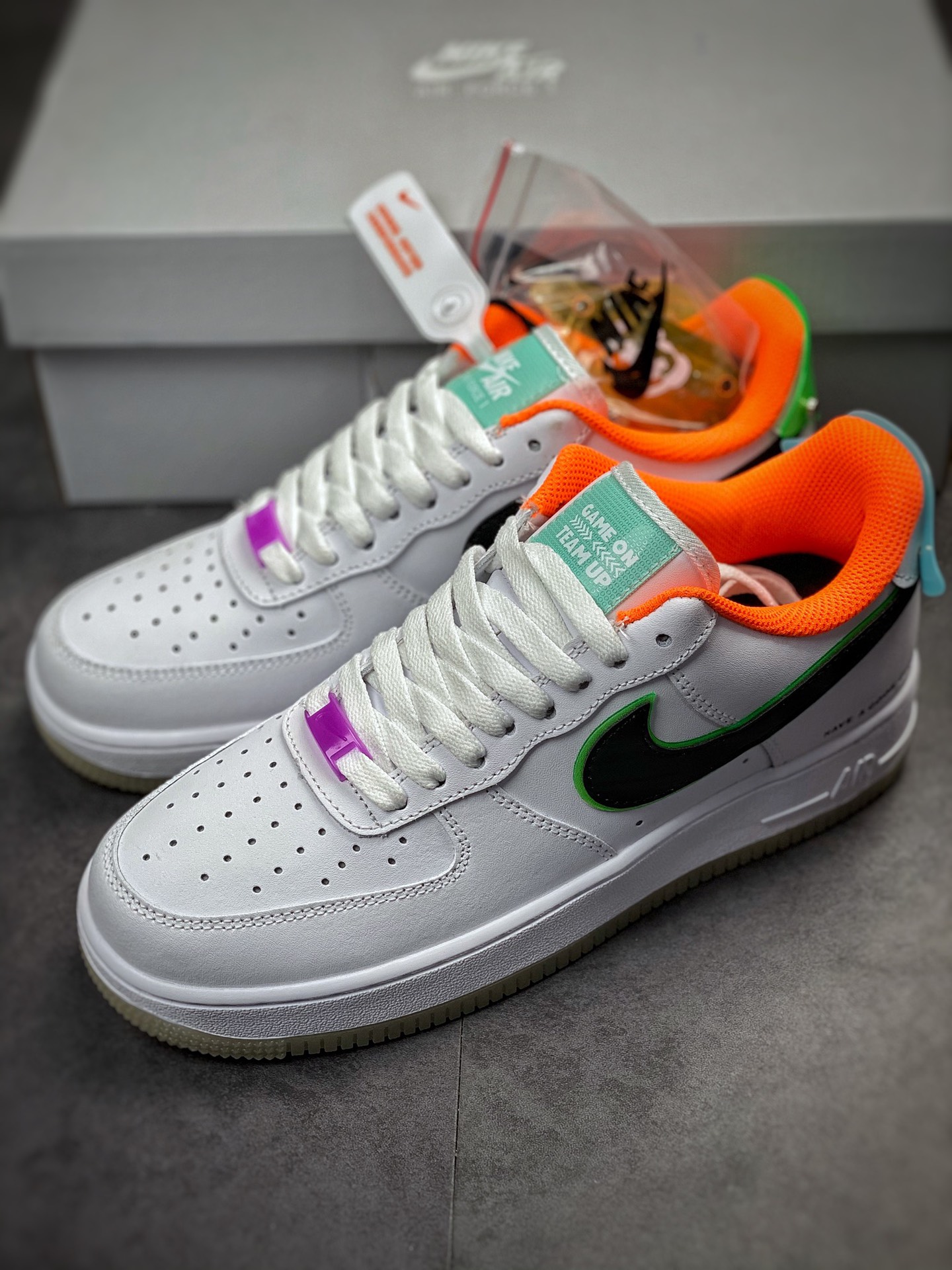 170 Nike Air Force 1 Low 07 白橙黑鸳鸯 DO2333-101