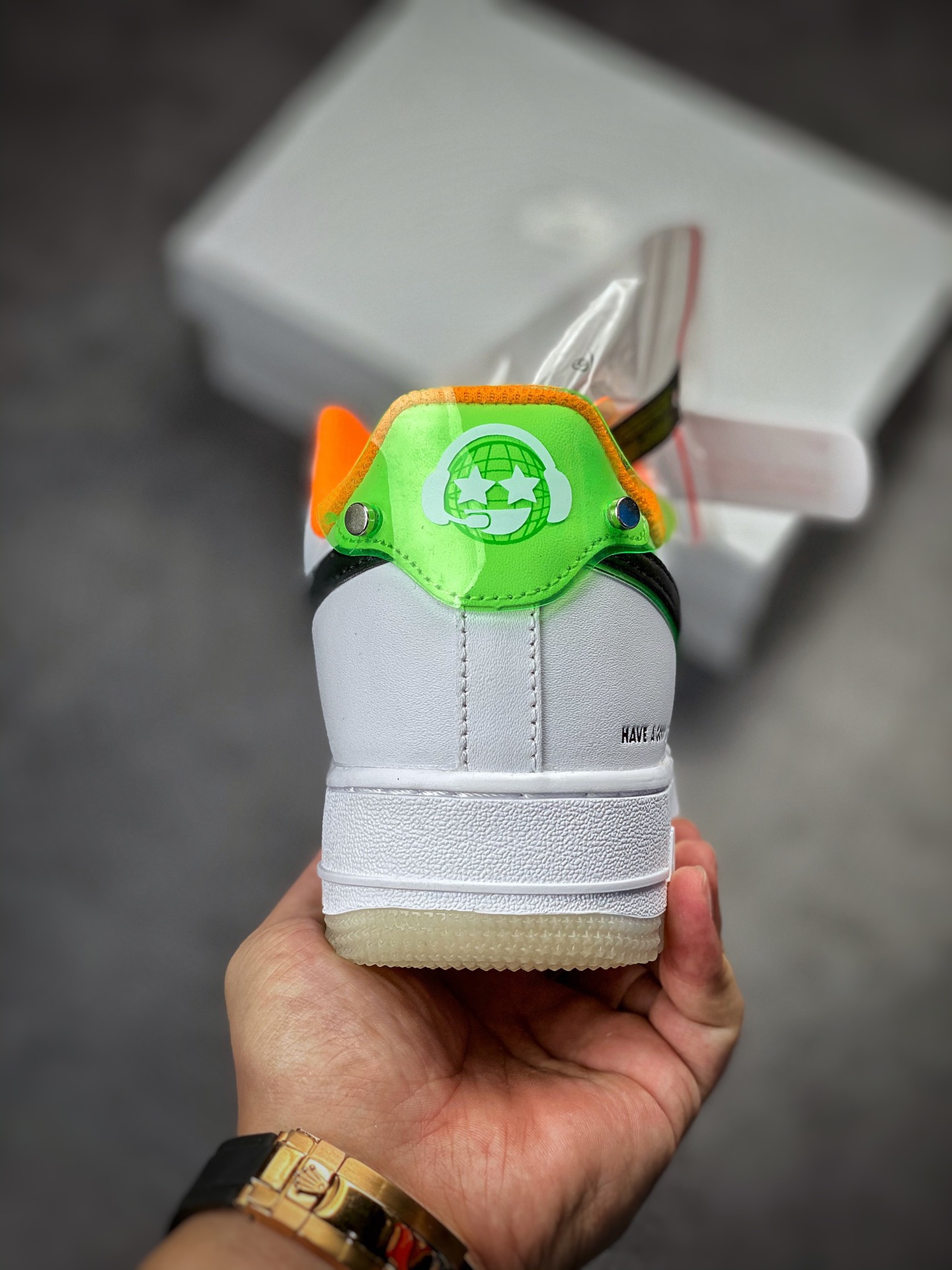 170 Nike Air Force 1 Low 07 白橙黑鸳鸯 DO2333-101