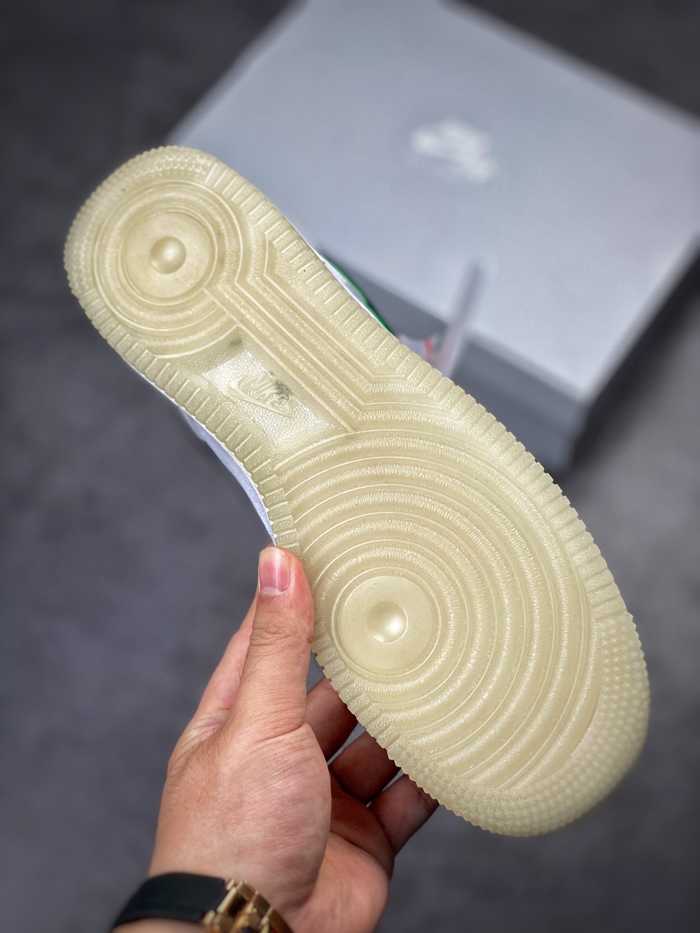 170 Nike Air Force 1 Low 07 白橙黑鸳鸯 DO2333-101