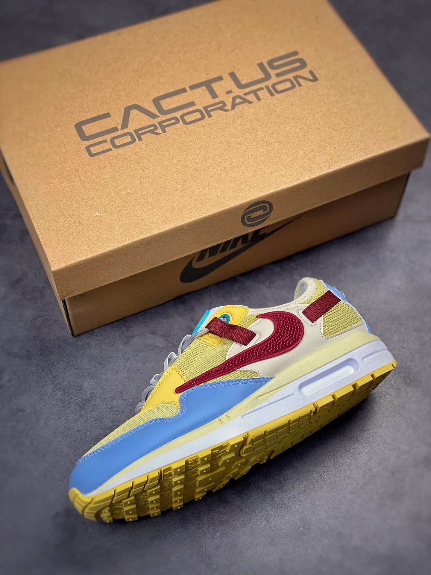 230 Travis Scott x Nike Air Max 1 “Cactus Jack” 经典倒钩 DO9392-900