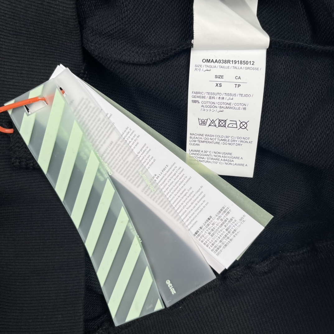 260 OFF WHITE C/O VIRGIL 20FW 黄胶条箭头印花长袖圆领卫衣