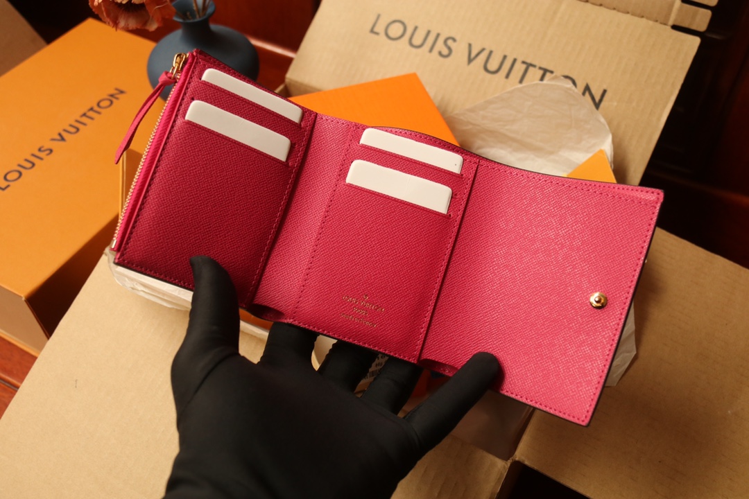 Louis Vuitton 诠释 Vivienne Holidays 2022 系列的旅行精神
