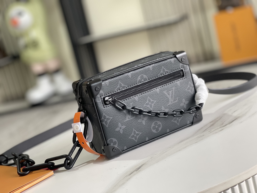 Louis Vuitton Haute Couture Classic Luxury Handbag Shoulder Crossbody 2