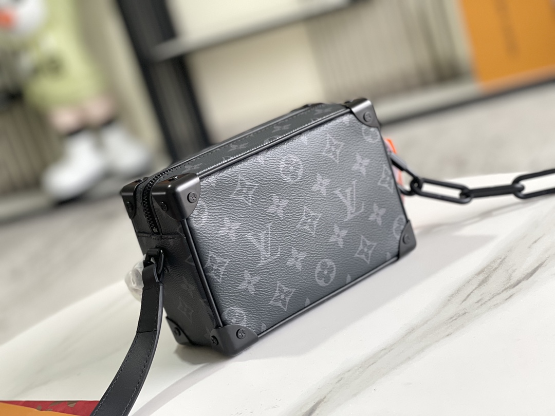 Louis Vuitton Haute Couture Classic Luxury Handbag Shoulder Crossbody 3