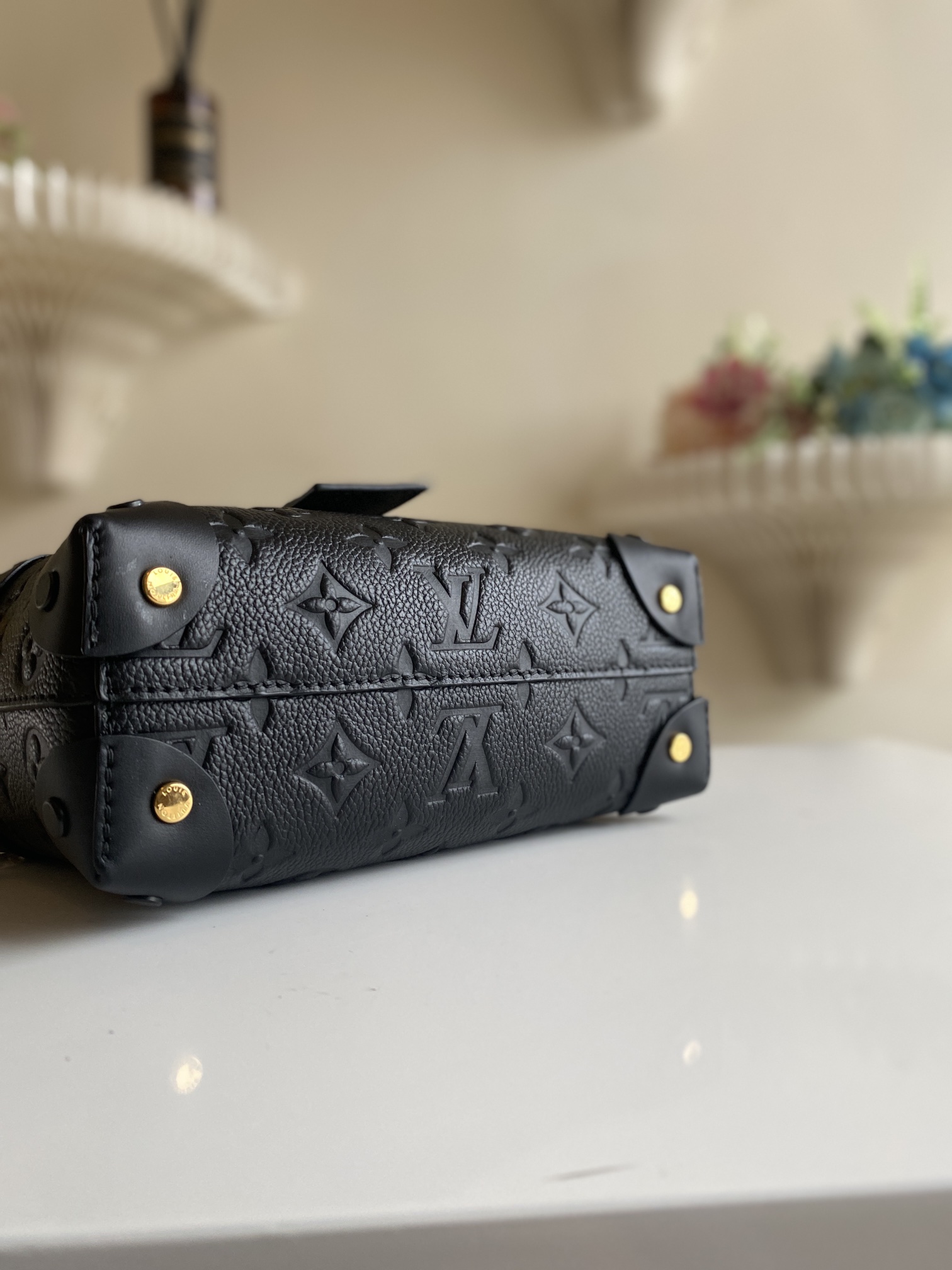 Louis Vuitton Haute Couture Classic Luxury Handbag Shoulder Crossbody 4
