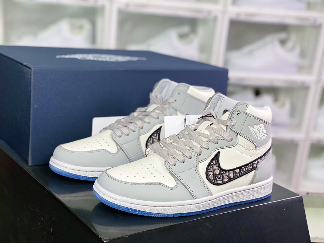 550 2020ss高奢品牌-迪奥 x Air Jordan Brand 1 High OG ”Grey”AJ1乔丹一代CN8607-002