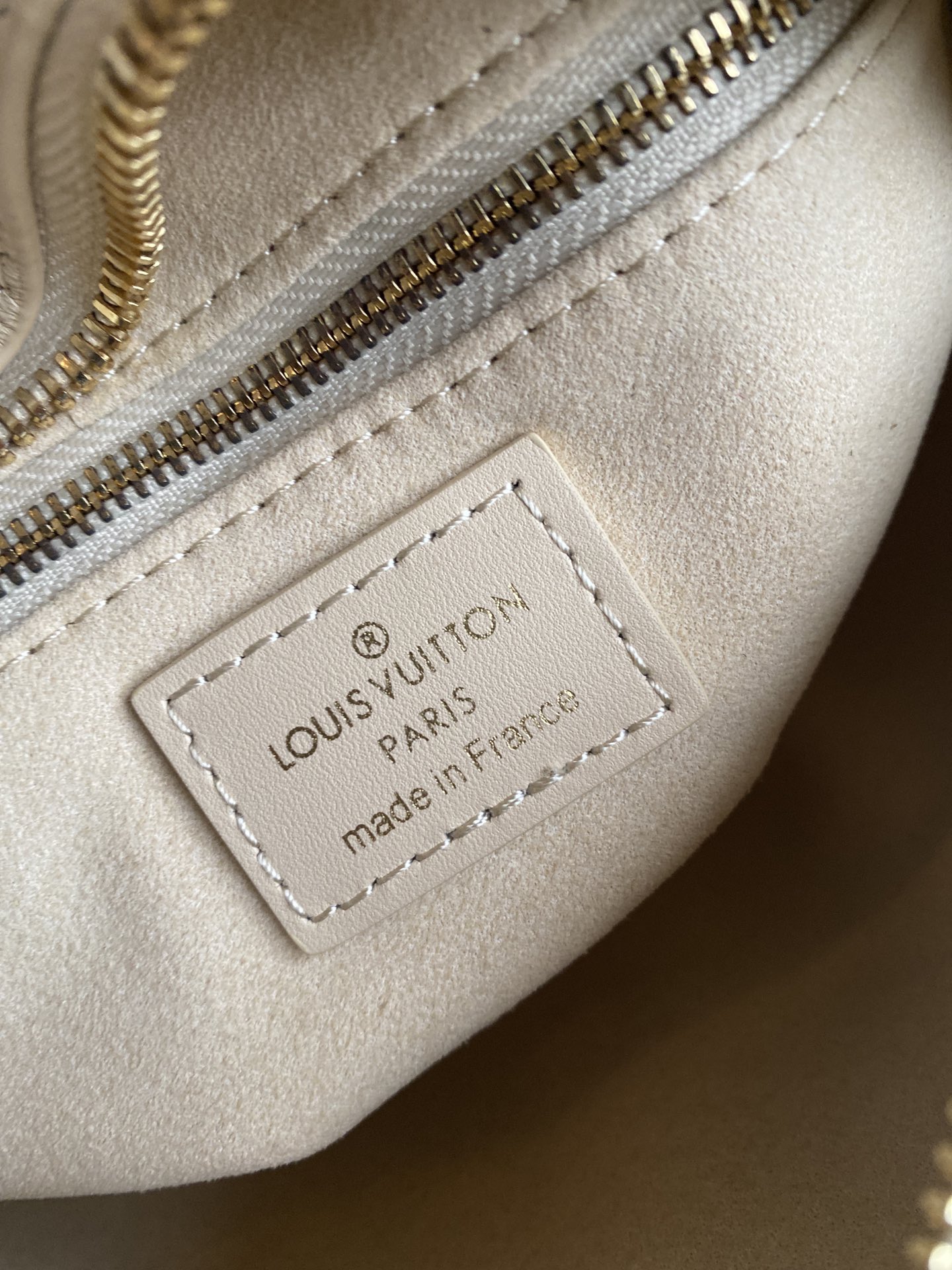 Louis Vuitton Haute Couture Classic Luxury Handbag Shoulder Crossbody 8