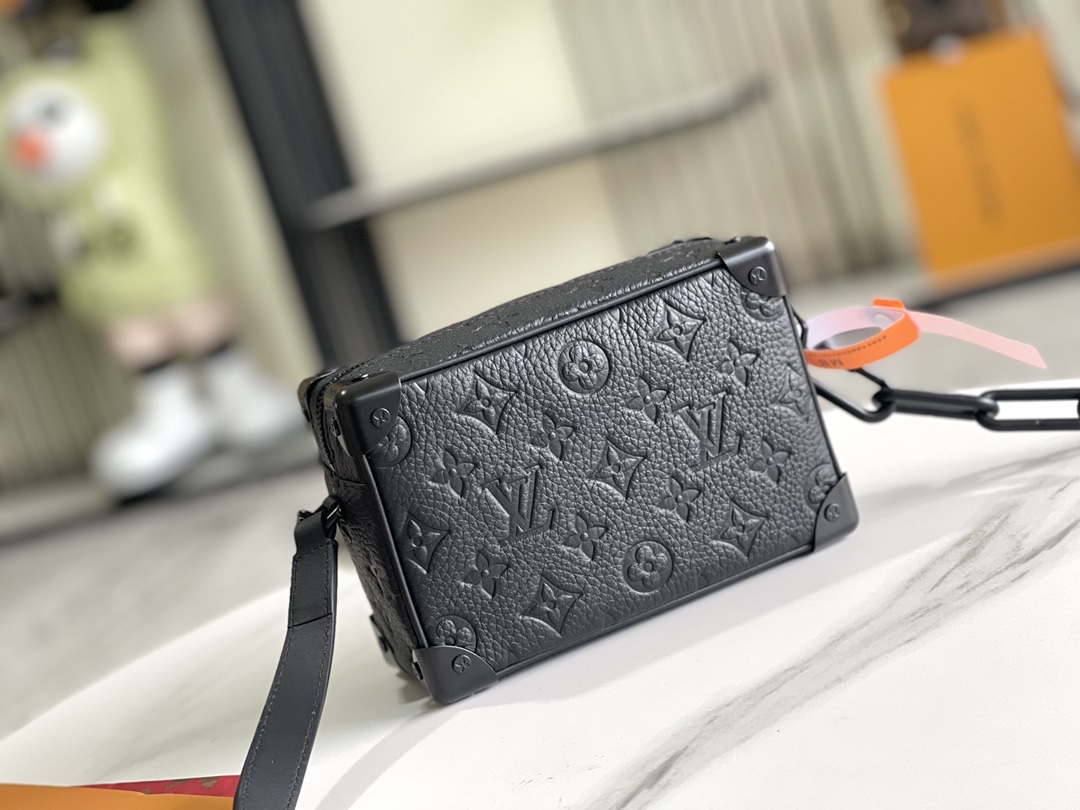 Louis Vuitton Haute Couture Classic Luxury Handbag Shoulder Crossbody 4