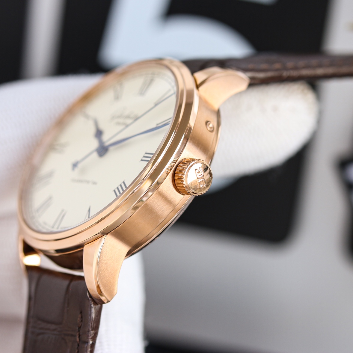 Series 2185: Senator Grasuti’s Third Year Freshness with Enhanced Features - 图片 3