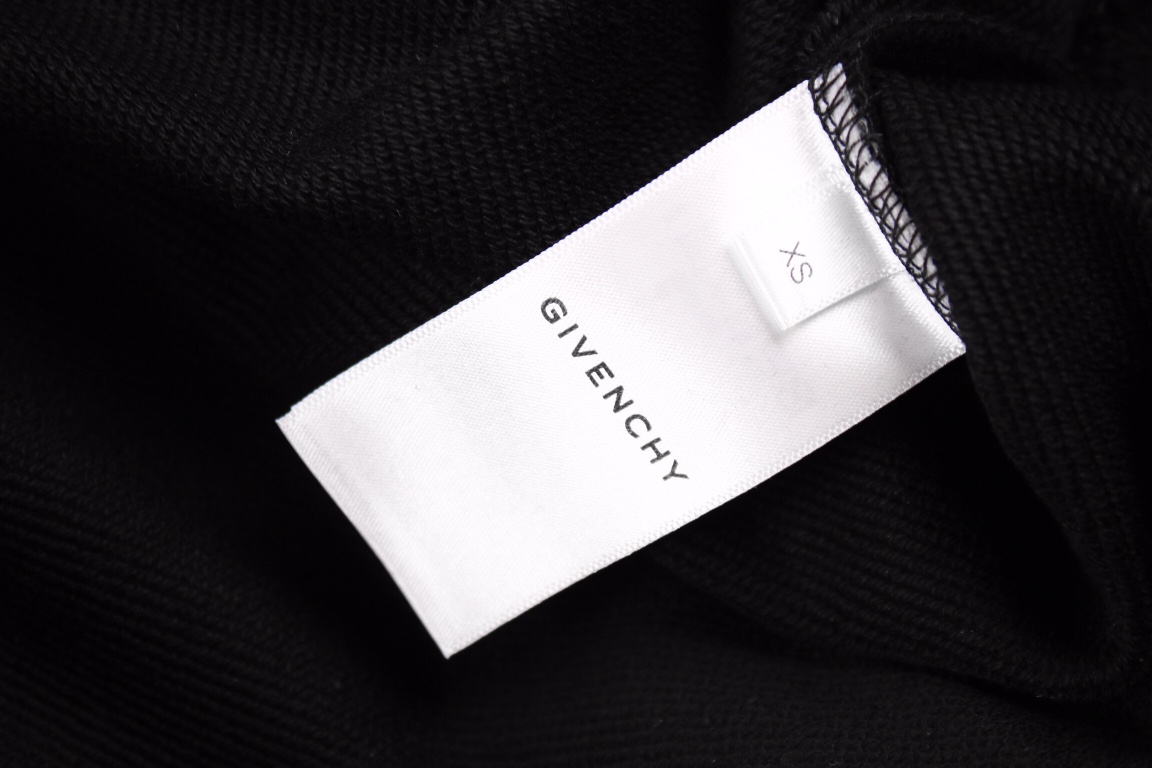 230 Givenchy 纪梵希22SS 贴布字母刺绣圆领卫衣