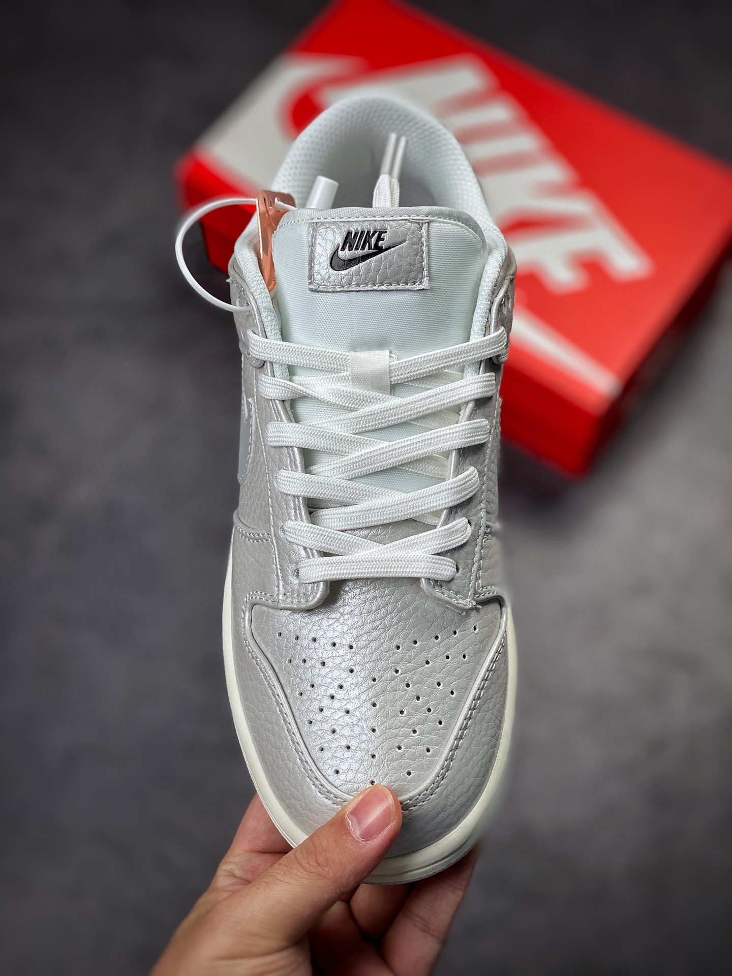 200 NIKE SB Dunk Low 金属银 性价比天花板 DX3197-095