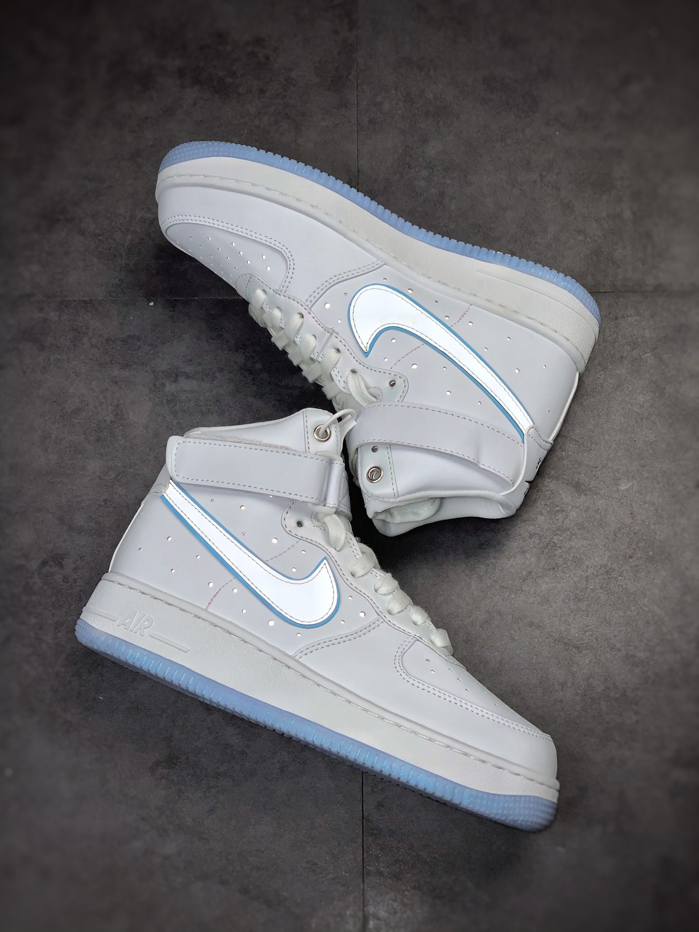 230 Nike Air Force 1 High 白蓝反光钩 FB1865-101