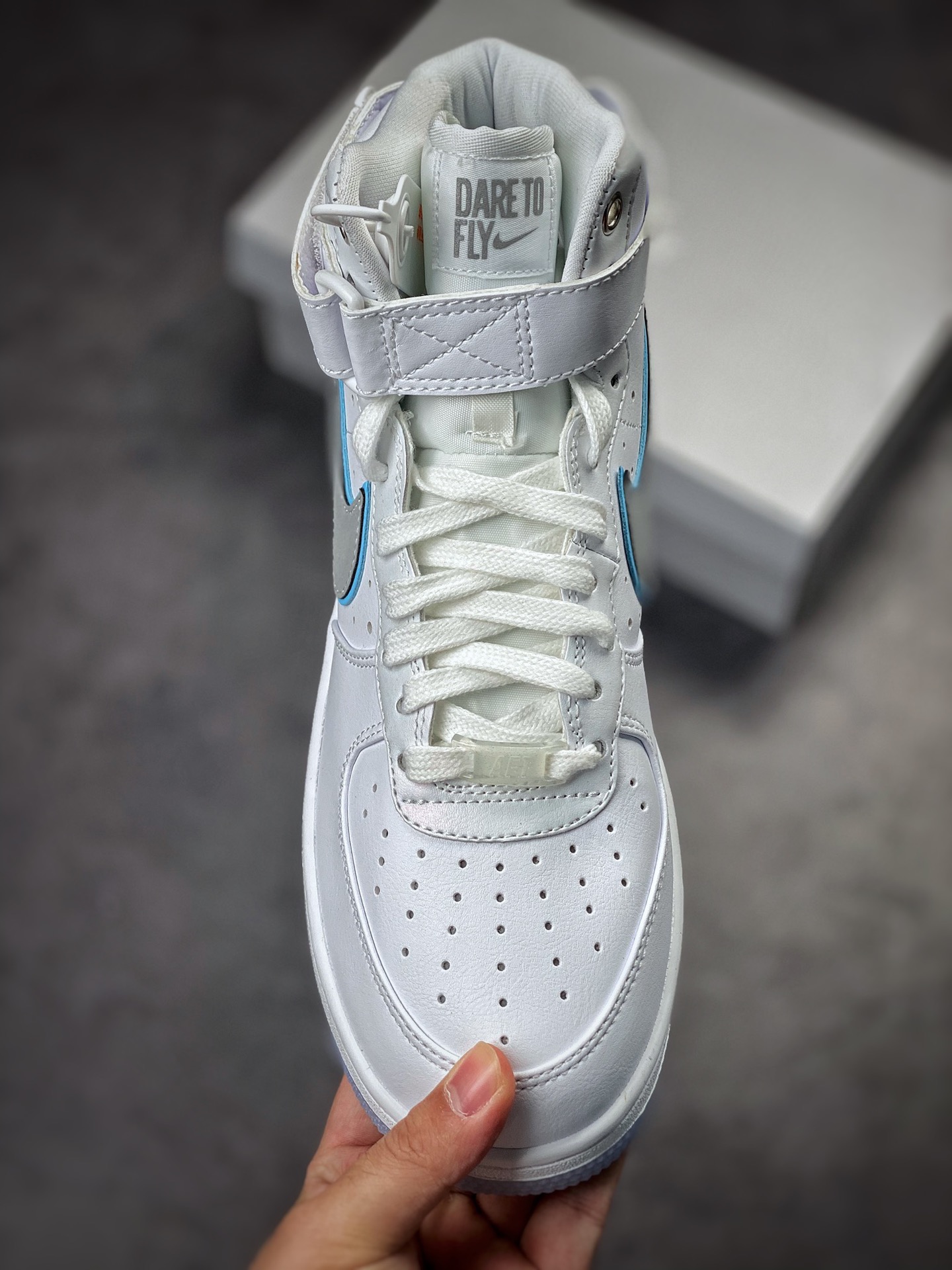 230 Nike Air Force 1 High 白蓝反光钩 FB1865-101