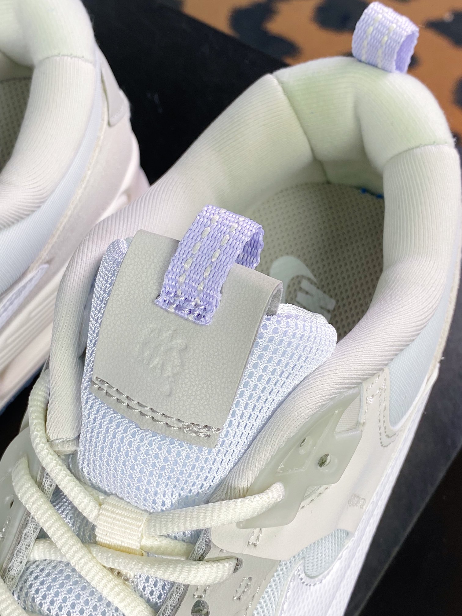 220 Air Max Terrascape 90”Summit White/Dream Venice”慢跑鞋DM9922-102