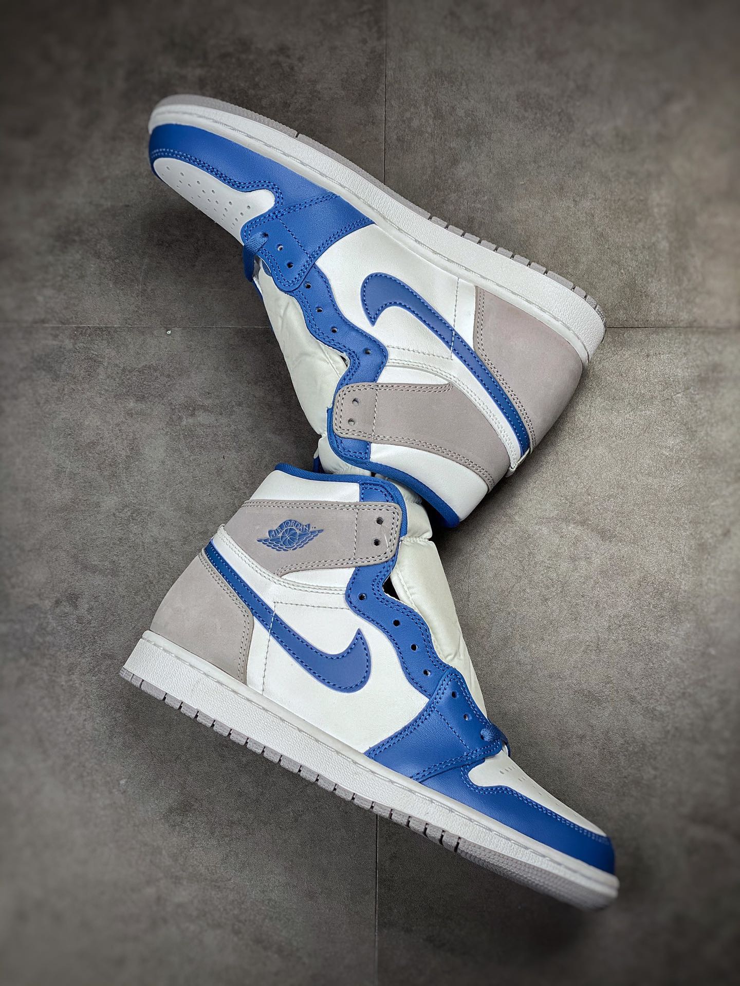 260 莞产原底面 Air Jordan 1 High OG ”True Blue” 白灰蓝DZ5485-410