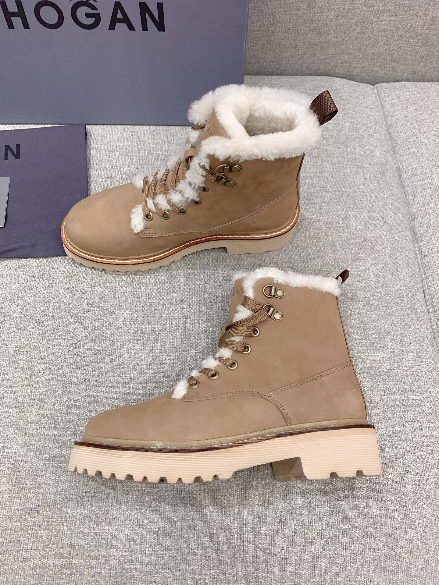 Winter Warmth: Super Thick Furry Boots for Size 35-39 Oxen. - 图片 4
