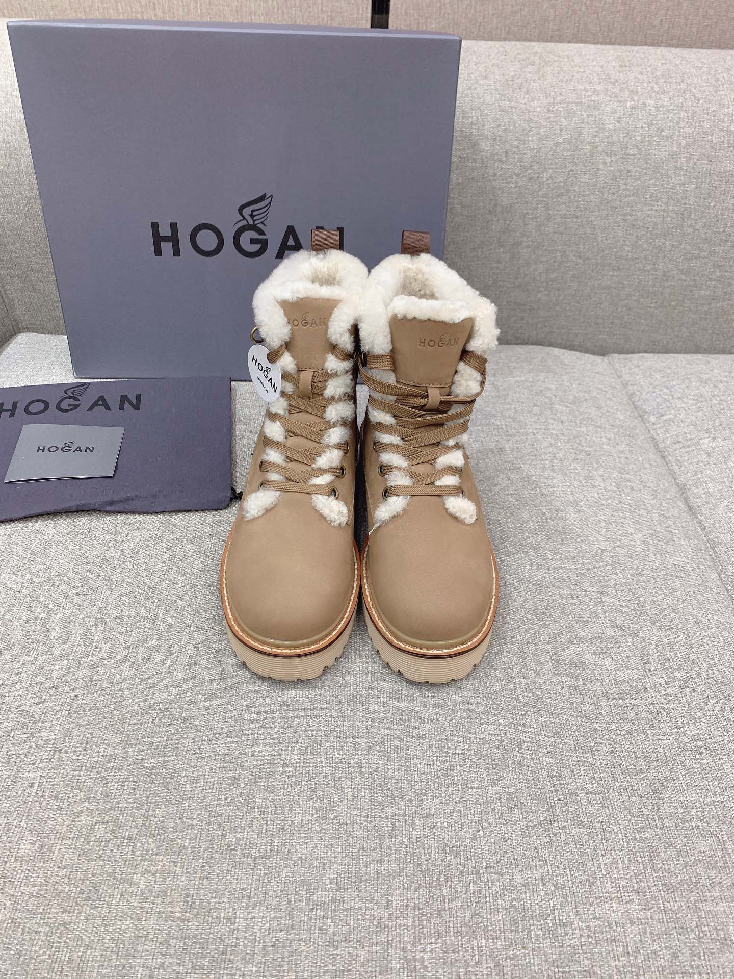 Winter Warmth: Super Thick Furry Boots for Size 35-39 Oxen. - 图片 1