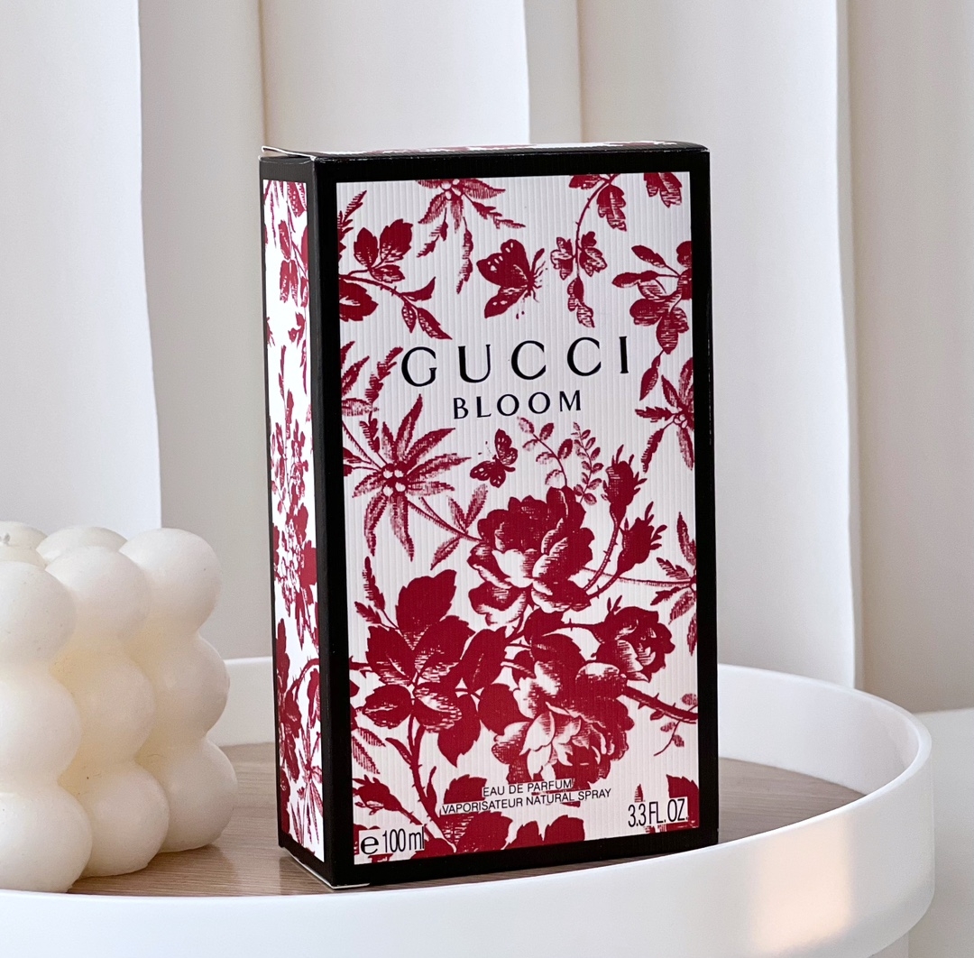 Gucci luxury item 4