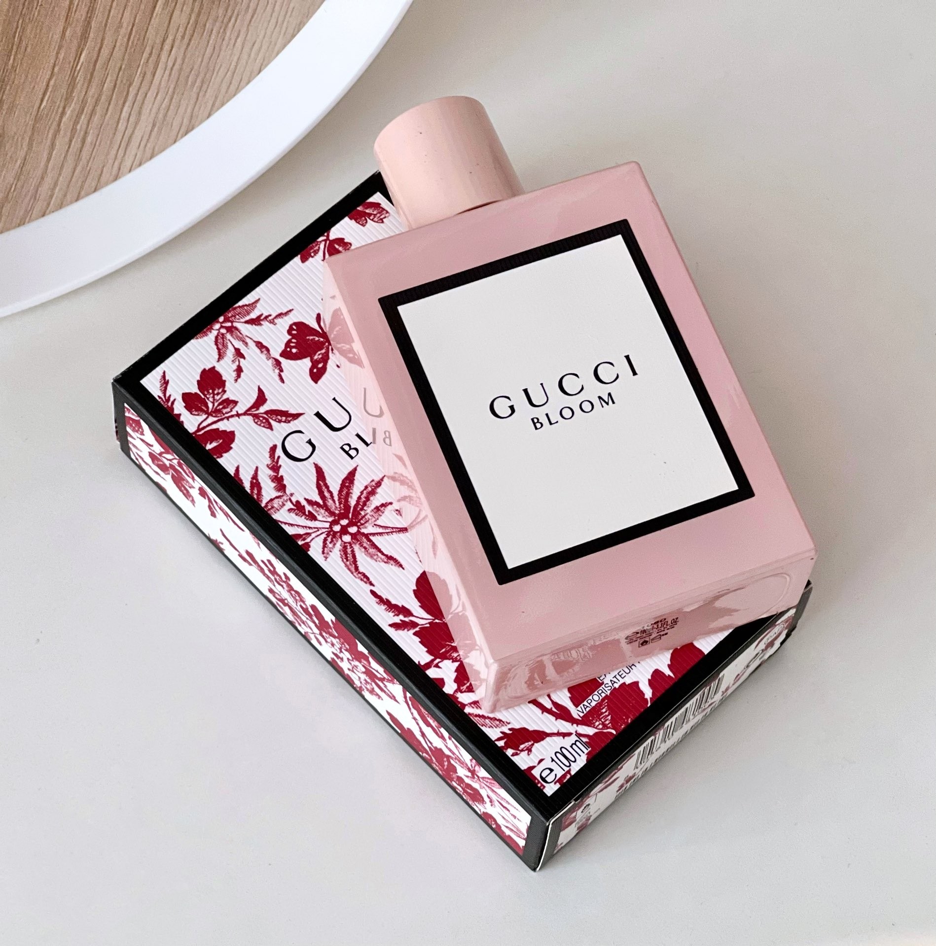 Gucci luxury item 8